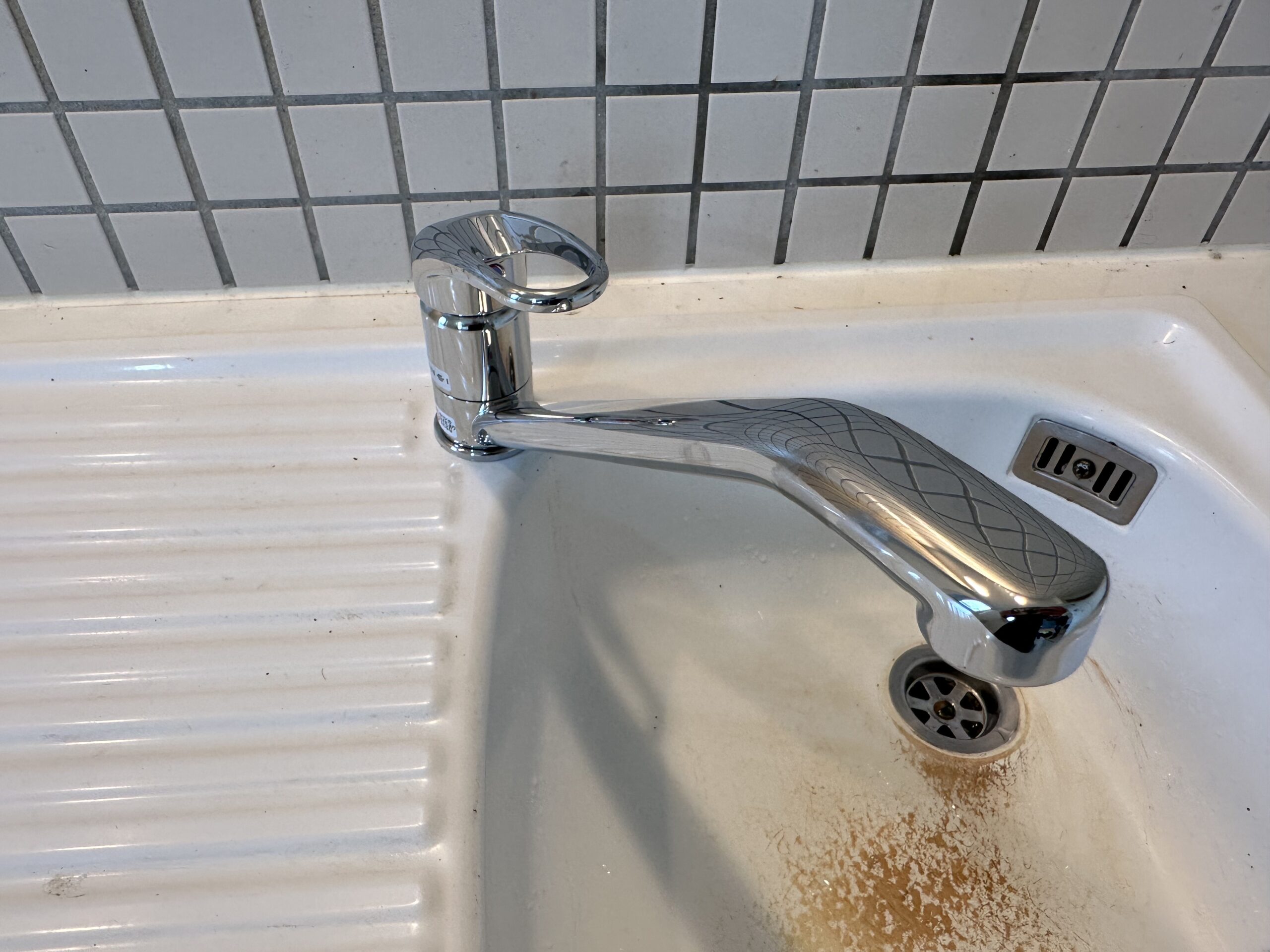 キッチン蛇口交換前の水回りの様子